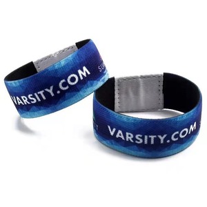 ผู้ผลิตตามสั่งจัดหาสายรัดข้อมือ RFID แบบยืดหยุ่น Mi Bracelet NFC พร้อมเซ็นเซอร์อัจฉริยะสำหรับควบคุมการเข้าออก - Product Image 5