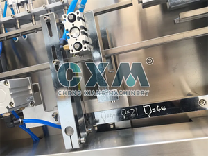 Machine de remplissage et de scellage d'ampoules compacte pour ampoules en verre - Product Image 4