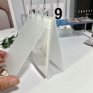 Álbum de Fotos de Escritorio en Forma de L - Carpeta Transparente con Perforaciones Tipo Hongo para Fan Art y Coleccionables de Ídolos - Product Image 1