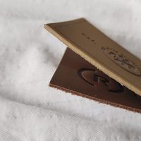 Étiquette en cuir véritable découpée à chaud de luxe personnalisée étiquette en cuir véritable fer sur des écussons d'étiquette en cuir pour des vêtements de jeans de denim