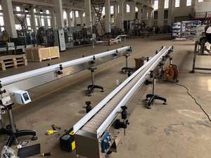 Roestvrijstalen Transportband Met Roestvrijstalen Nivellerende Voeten Om Glazen Flessen Te Vervoeren - Product Image 3