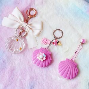 Estuche compacto de polvo con forma de concha de moda con cadena, paleta de sombras de ojos, iluminador, contenedor de colorete, embalaje cosmético DIY personalizado - Product Image 1