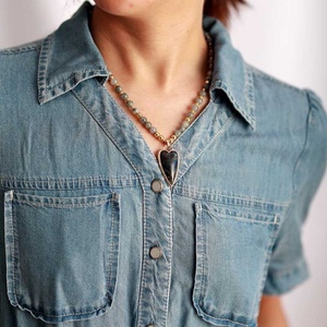 Colliers perlés de haute qualité, style européen et américain, nouveau pendentif en feldspath et pierre d'amour pour femme, vente en gros - Product Image 5