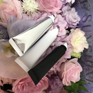 Ispessente per <span class=keywords><strong>labbra</strong></span> <span class=keywords><strong>volumizzante</strong></span> vegano di lunga durata e lucidalabbra <span class=keywords><strong>lucido</strong></span> - Product Image 2