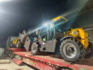 Cargador de Cuatro Ruedas con Pluma Telescópica de 3 Toneladas y 3.5 Toneladas, Montacargas Telescópico Multifuncional con Altura de Elevación de 7m, 10m, 14m y 18m - Product Image 1