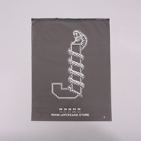 Sacs à fermeture éclair imperméables en plastique, sacs à fermeture éclair personnalisés imprimés, sacs à vêtements givrés pour l'organisation des vêtements à domicile