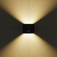 Lampe solaire LED pour paysage haut et bas Appliques murales solaires étanches pour l'extérieur
