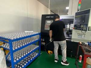 Moule d'injection en plastique de conception de noyau pliable personnalisable de moule Baito de haute précision pour des moules - Product Image 6