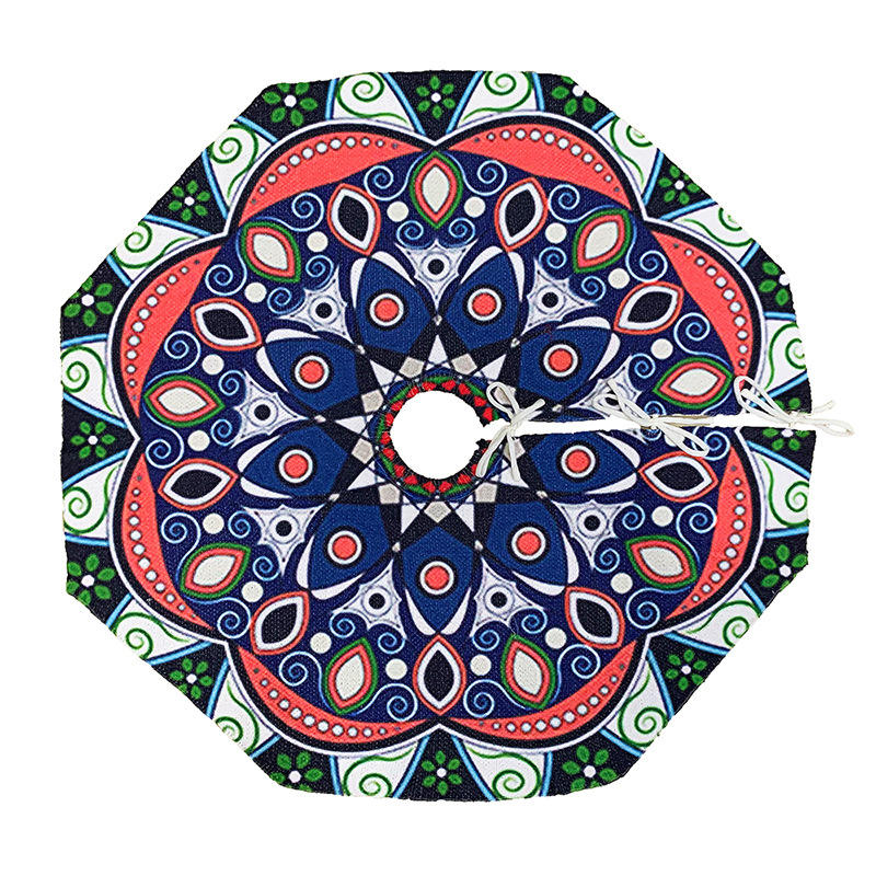 Knitted printed tree skirt