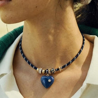 Collier élégant avec pendentif cœur bleu, chaîne en cordon marine, perles d'espacement dorées, bijoux minimalistes tendance pour femme, cadeau
