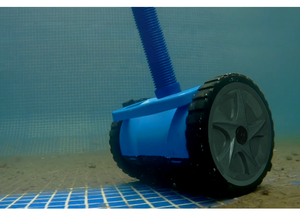 Nettoyeur de <span class=keywords><strong>piscine</strong></span> automatique puissant R5 à 2 roues <span class=keywords><strong>avec</strong></span> aspiration, LED et tuyau de 40 pieds. Exige une <span class=keywords><strong>pompe</strong></span> de 1,5 CV. Nettoie les parois du fond des piscines enterrées - Product Image 3