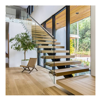 Design moderne et durable pour l'intérieur Hall Escalier droit Garde-corps en acier inoxydable Bande de roulement en bois Mono Stringer Appartements Sous-Sols