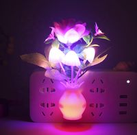Lampe murale LED de chevet RGB en forme de rose avec capteur de contrôle, alimentation CA, corps en plastique, lumière rose multicolore