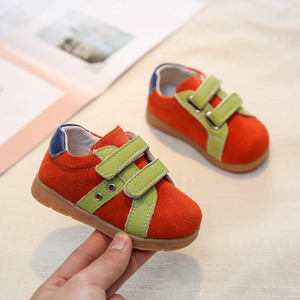 รองเท้าหนังใหม่พร้อมหนังกลับแบบลำลอง พื้นนุ่มสำหรับเด็ก สวมใส่สบาย - Product Image 2