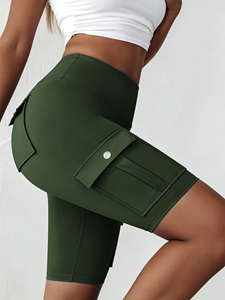Shorts Deportivos Transpirables de Poliéster Verde Oliva de Cintura Alta para Mujer - Atléticos con Estiramiento en Cuatro Direcciones y Bolsillos Tipo Cargo - Product Image 3