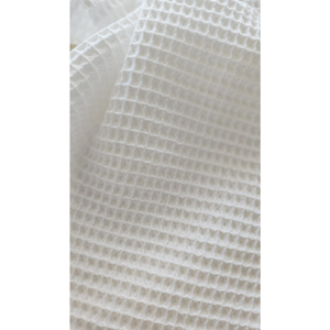 Tela de Algodón 100% Tejida, Tipo Waffle Piqué, 200gsm, Premium, 150cm de Ancho - Product Image 2