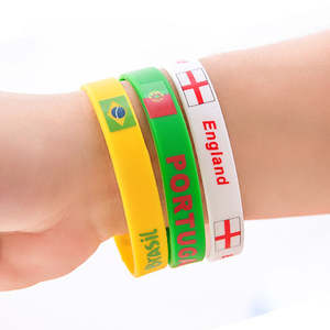 Bracelet en silicone Coupe du Monde 2026, Bracelet Souvenir USA Canada Mexique, Cadeau Personnalisé pour Supporters de Football avec Logo pour Promotion en Gros - Product Image 5