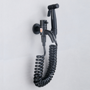 Grifo de acero inoxidable 304 con pulverizador, conjunto de grifería de una pieza con tres mopas multifuncionales para piscina, con pistola de pulverización y inodoro, color negro - Product Image 2