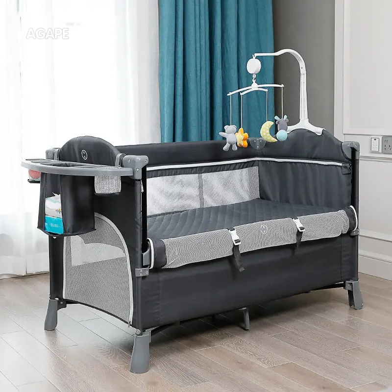 아기 수면-요람 침대 옆 아기에게 편안한 환경을 제공합니다.