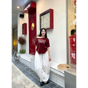 Jean élastique taille haute pour femme, style streetwear coréen, plusieurs couleurs, 100 % polyester, fabrication OEM/ODM au Vietnam, best-seller - Product Image 1