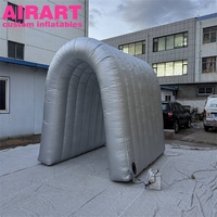 Tente tunnel gonflable gris argenté sur mesure avec éclairage LED, arche de passage gonflable pour la décoration d'entrée de festival en plein air