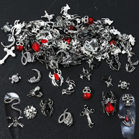 50 Pièces Bijoux d'Ongles en Alliage Style Gothique Sombre, Breloques Métalliques Chrome Hearts, Araignée, Crâne, Croix, Accessoires de Manucure Punk DIY
