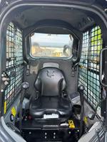 Chargeuse compacte Bobcat d'occasion avec bras de levage vertical, longue portée de déchargement, puissance élevée, faible taux de défaillance