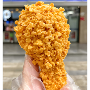 Helado Viral Hicey con Sabor a <span class=keywords><strong>Pollo</strong></span> Frito y Vainilla, Helado 3D con Forma <span class=keywords><strong>de</strong></span> Muslo <span class=keywords><strong>de</strong></span> <span class=keywords><strong>Pollo</strong></span> Frito Dorado - Product Image 2