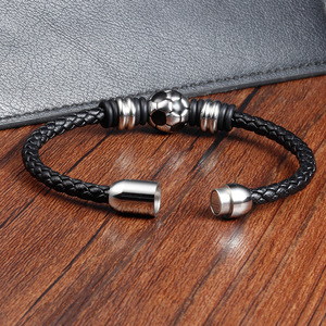 Bracelet en cuir tressé double couche fait main pour homme, cuir de vachette noir et acier inoxydable - Product Image 3