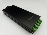 Mini amplificateur optique EDFA 1550nm 4 ports 17dBm WDM à fibre dopée à l'érbium pour CATV FTTH PON