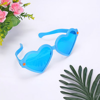 Lunettes de fête en plastique surdimensionnées en forme de coeur Disco Funny Jumbo Supplies