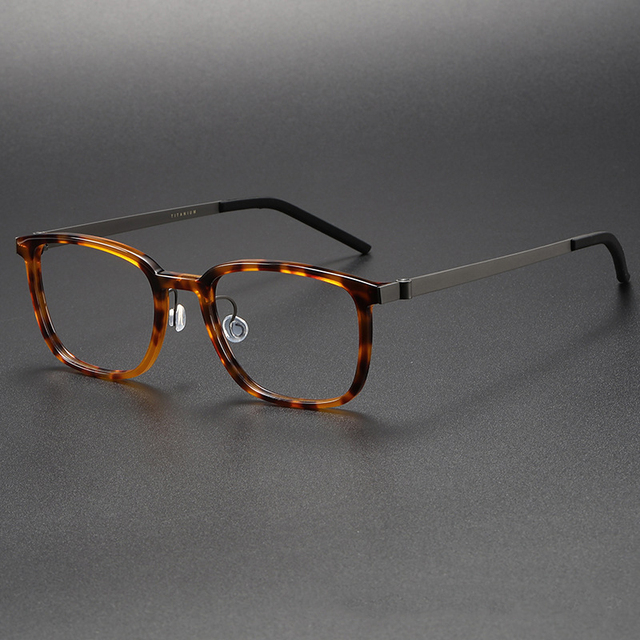 Fashion Designer Frames for Eyeglasses Women Optical Myopia Glasses Square Metal Pure Titanium High Quality Eyeglasses Frame Men