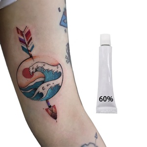 ครีมไวท์ครีมสำหรับสักลายสูตรเข้มข้นสำหรับขายส่ง แบรนด์ส่วนตัว สำหรับมืออาชีพ ใช้ก่อนสักลาย อุปกรณ์จำเป็นสำหรับการสักถาวร - Product Image 3