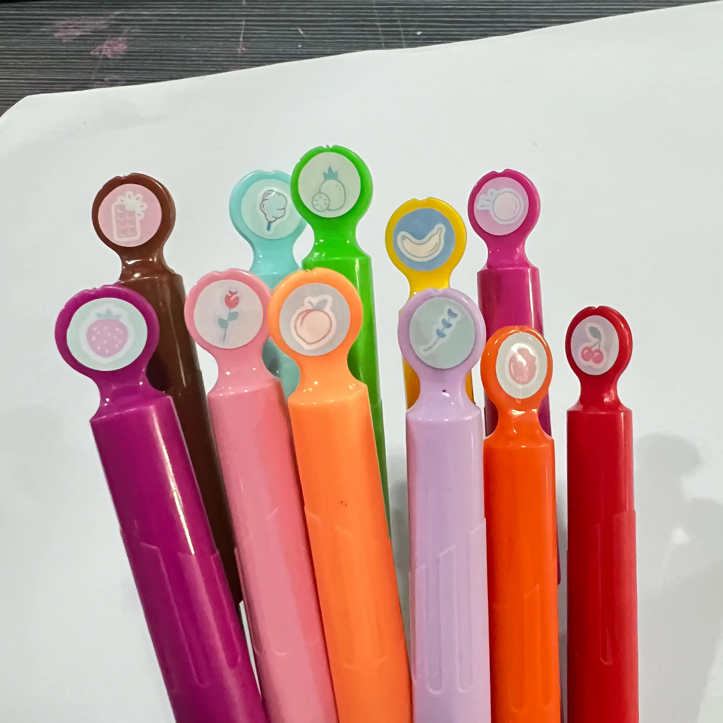 Customized Brand Colorful Watercolor Brush Marker Pen for Art Sketch Body OEM Box Logo