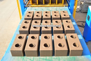 DF5-10 điện Báo Chí 1 gạch 3 lỗ lồng vào nhau đất sét bùn xi măng gạch khuôn mẫu nén Trái Đất khối máy để bán - Product Image 6