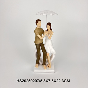 Vente en gros de poupée en résine mariée marié, décoration de mariage, <span class=keywords><strong>figurine</strong></span> décorative pour couple, dessin animé, câlin, cadeau de Saint-Valentin pour couples - Product Image 3