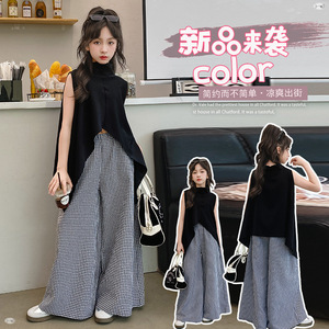 Ensemble 2 pièces tendance pour adolescentes 2026 : Haut asymétrique sans manches noir + Pantalon large à carreaux - Product Image 3