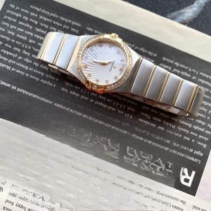 High End Luxury <b>Watch</b> Quartz Movement Sapphire Mirror Integrated Chain Strap Dual Tone Stainless Steel <b>Case</b> For Omegaes - Product Image 1