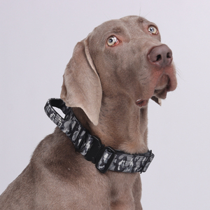 <span class=keywords><strong>Collar</strong></span> Táctico de Liberación Rápida para Perro, <span class=keywords><strong>Collar</strong></span> de Entrenamiento de Nailon Resistente, Hebilla de Metal con Asa y Parches, <span class=keywords><strong>Collar</strong></span> de Camuflaje de 3.8 CM para Perro - Product Image 1