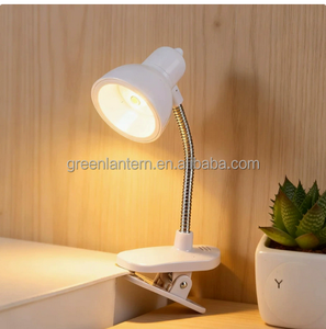 Lámpara LED Mini con Clip para Libros, Linda y Femenina, Luz de Lectura para Escritorio - Product Image 3