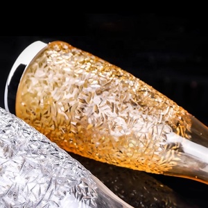 Thân thiện với môi màu nhựa ấm nước bình chai Acrylic kim cương nghiền nát Jug có nắp đậy - Product Image 4