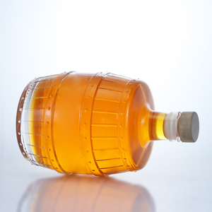 Botella de Vidrio Única en Forma de Barril con Diseño en Relieve para Envasado de Whisky Añejo, Ron y Brandy, Regalo Creativo al por Mayor, 750 ml - Product Image 2