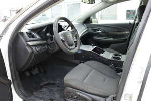 Giá <span class=keywords><strong>r</strong></span>ẻ nhất sử dụng <span class=keywords><strong>C</strong></span> H E V <span class=keywords><strong>r</strong></span> O L E t CAPRICE 4DR Sedan <span class=keywords><strong>W</strong></span>/1sb Turbo hộp số tự động AWD ổ đĩa sử dụng xe để bán - Product Image 5