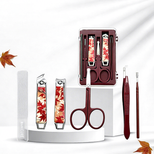 Ensemble de manucure et pédicure Maple Leaf, kit de soin des ongles 6 pièces, outils de toilettage en acier inoxydable avec étui pour la maison et les voyages - Product Image 2
