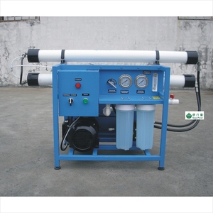 <span class=keywords><strong>Tratamiento</strong></span> de agua de <span class=keywords><strong>barco</strong></span> portátil 500L/día Planta de desalinización de agua de mar Mini equipo de Sistema SWRO - Product Image 6