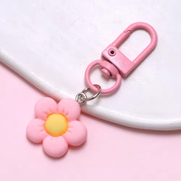 Gantungan Kunci Bunga Daisy PVC Baru, Aksesoris Tas Bunga Warna-warni Lucu, Gantungan Kunci Casing Earphone, Hiasan Ponsel