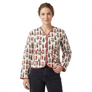 Veste courte à col en V matelassée en coton biologique 100% réversible faite à la main, respirante, vintage, écologique, patchwork, automne-hiver - Product Image 1