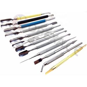 Raspador de acero inoxidable de doble acción para empujador de cutículas y gel de manicura Eliminación de Arte de uñas Herramienta de cuidado personal - Product Image 1