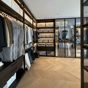 Systèmes de rangement et armoires modernes personnalisés Balom, ensemble de meubles de chambre à coucher de luxe avec dressing intégré et organisateur de garde-robe - Product Image 1