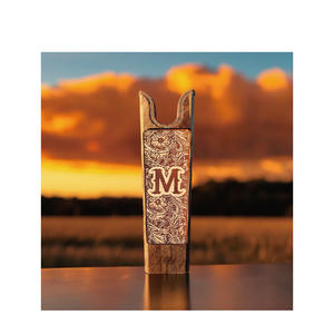 Démonte-chaussures en bois gravé sur mesure - Product Image 5